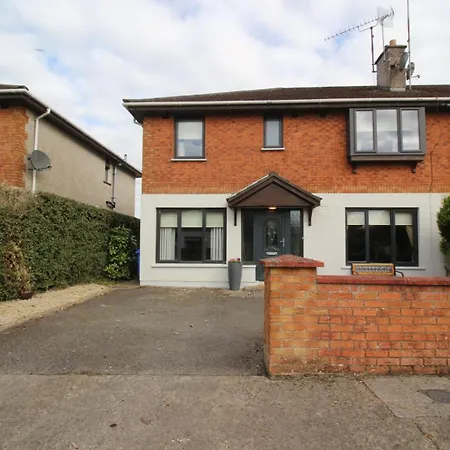 Burnell Holiday home